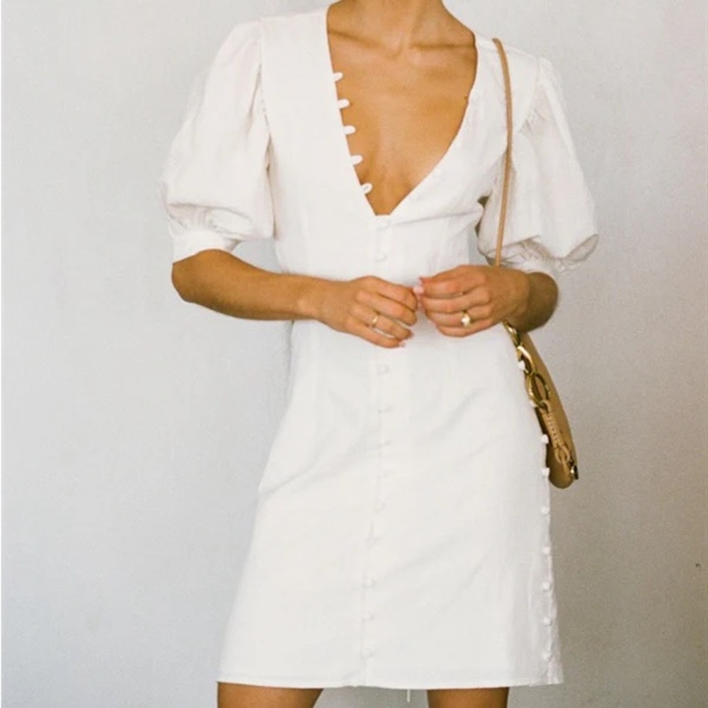 Elegant White Puff Sleeve Dress